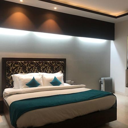 Golden Huts Resorts Rewāri 外观 照片