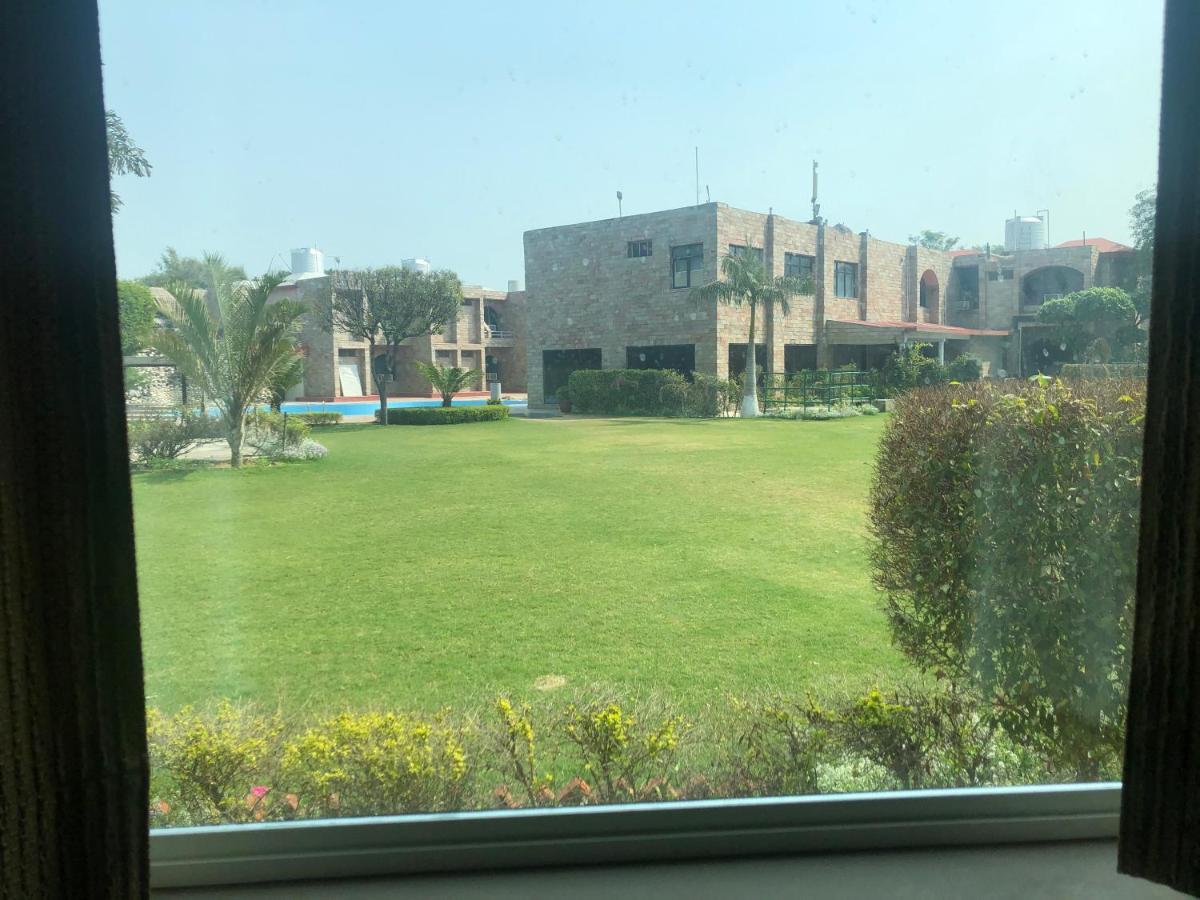 Golden Huts Resorts Rewāri 外观 照片