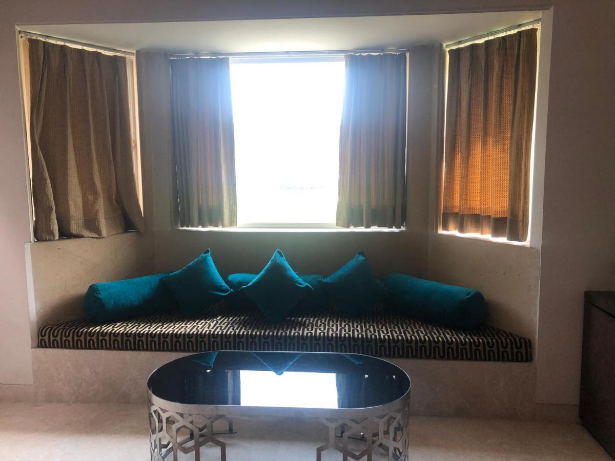 Golden Huts Resorts Rewāri 外观 照片