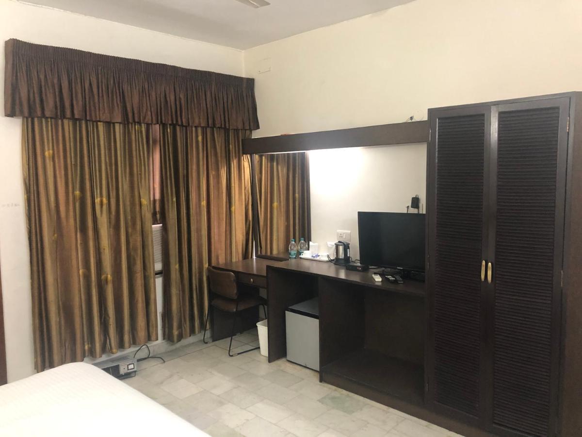 Golden Huts Resorts Rewāri 外观 照片